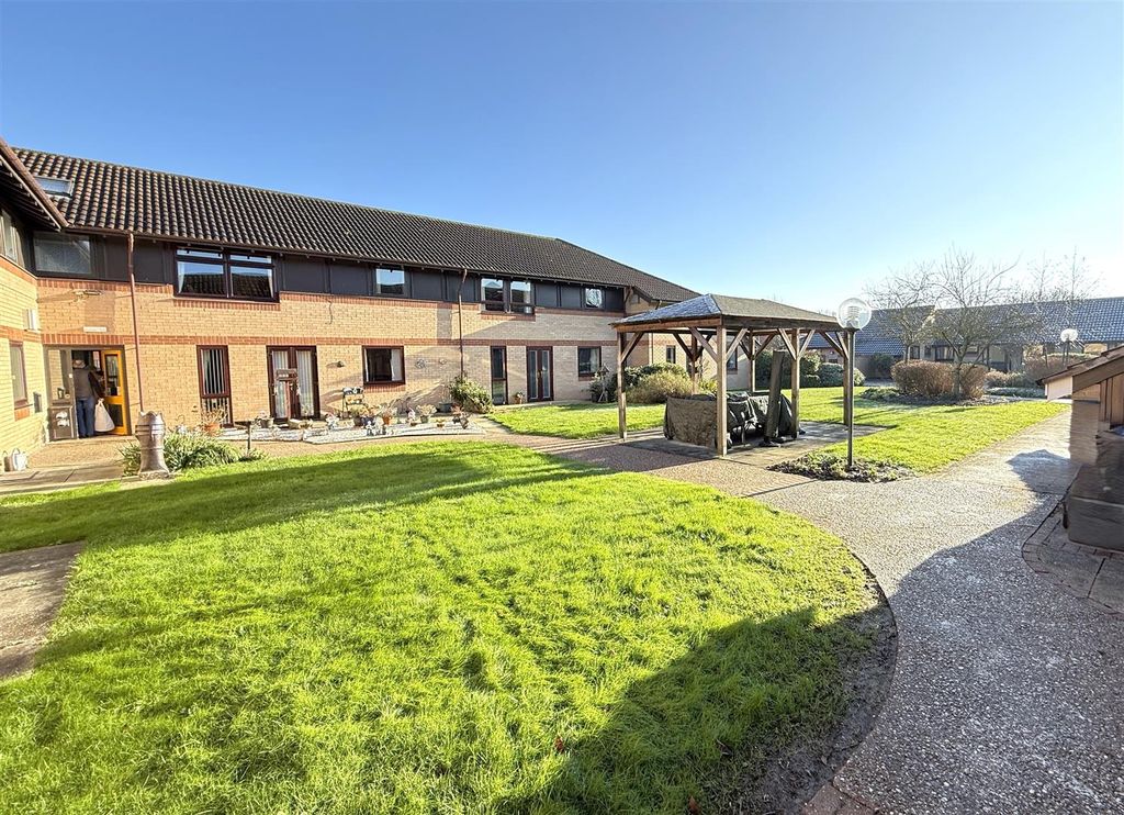 Additional image 2 of 2 bed flat for saleHarrison Court, Bingham NG13