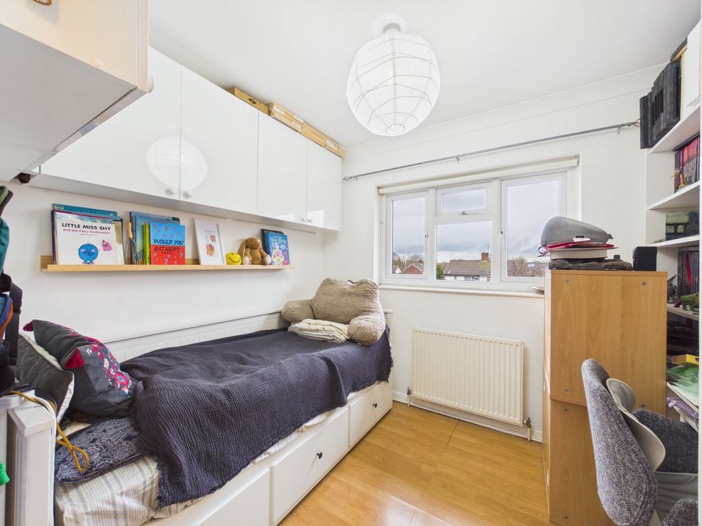 Additional image 5 of 3 bed flat for saleConvent Road, Ashford, Surrey TW15