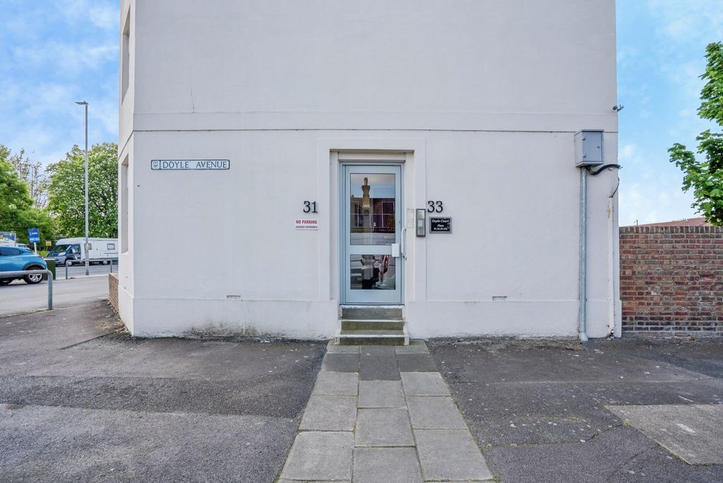 Additional image 2 of 1 bed flat for saleLondon Road, Portsmouth, Hampshire PO2