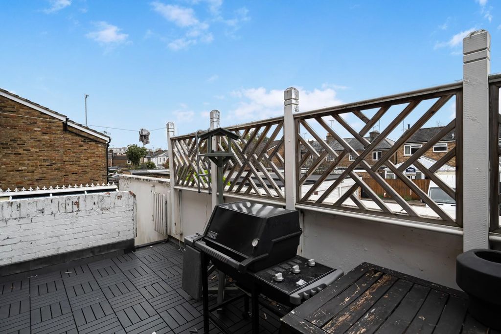Additional image 8 of 3 bed maisonette for saleOxford Road, Windsor, Berkshire SL4