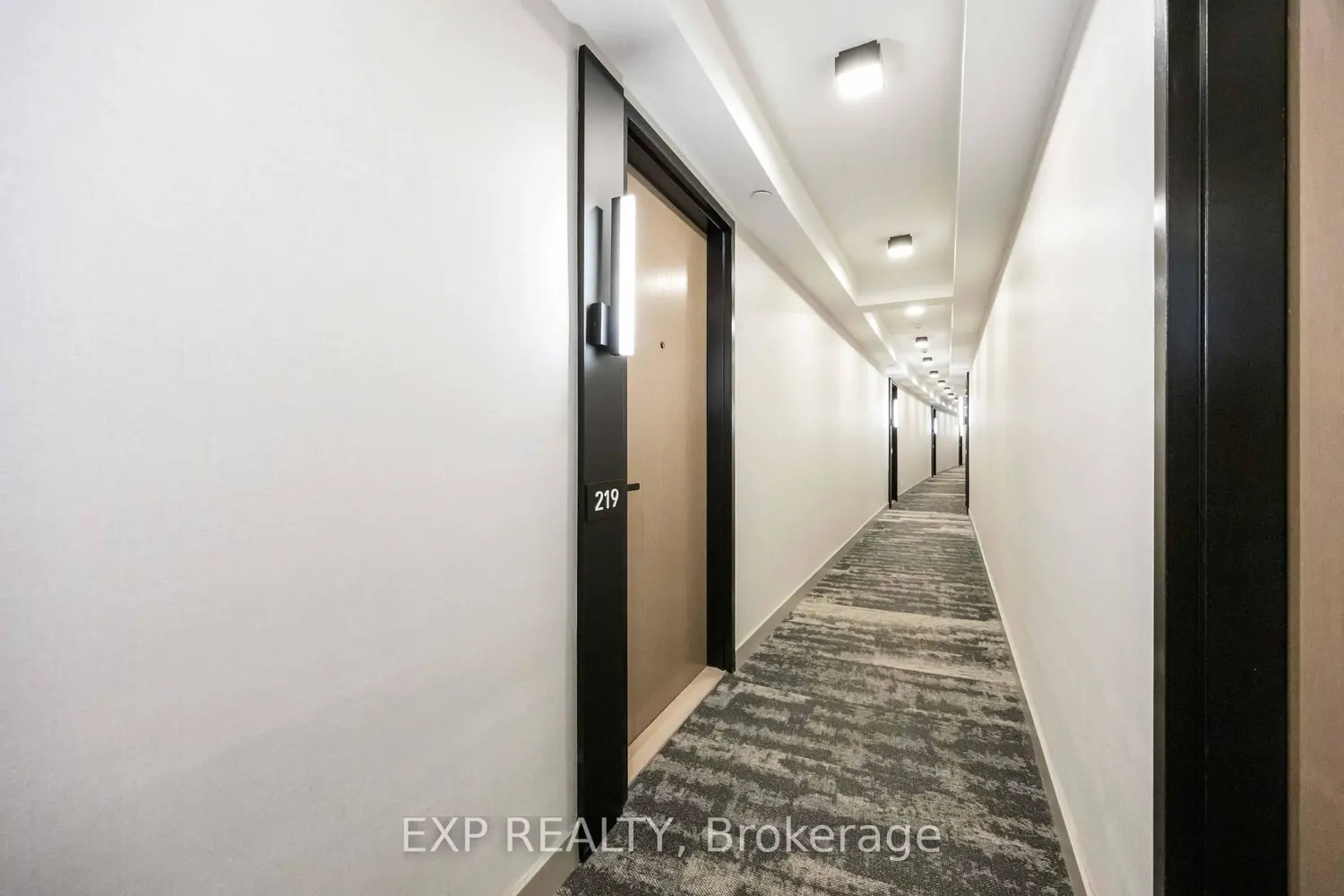 30 Tretti Way 219