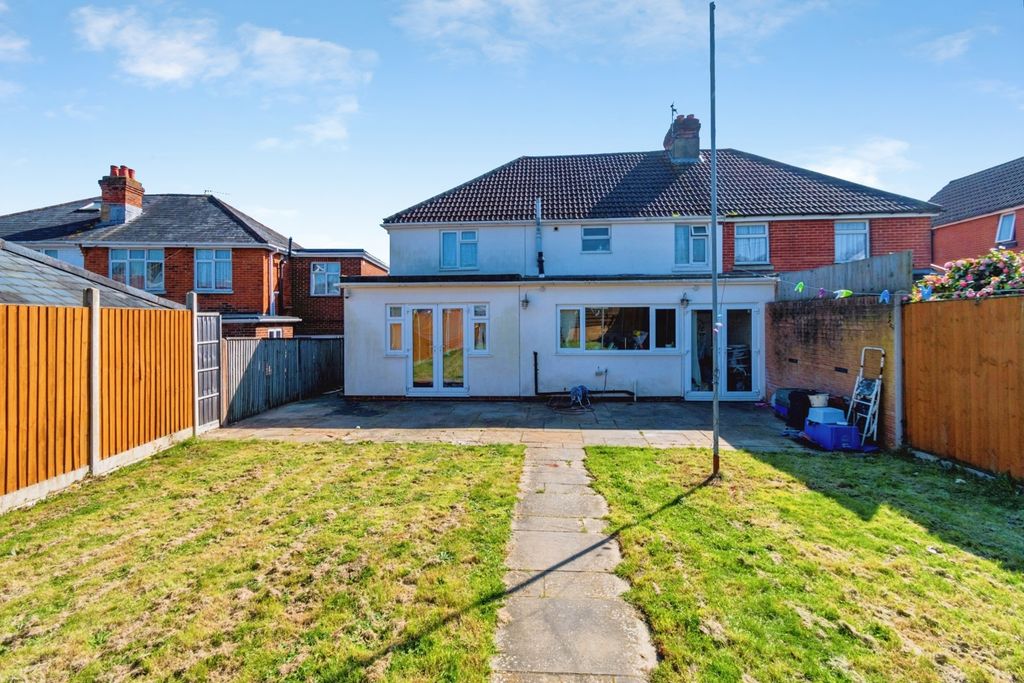 Additional image 18 of 4 bed semi-detached house for saleCoxford Road, Southampton, Hampshire SO16