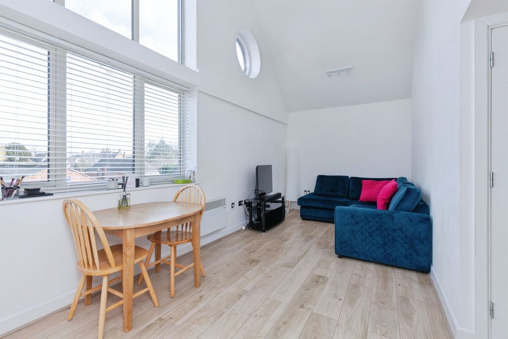 Additional image 3 of 2 bed flat for saleSycamore Street, Blaby, Leicester LE8