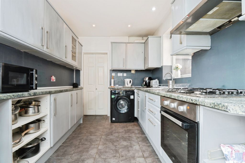 Additional image 8 of 2 bed detached bungalow for saleWoodmill Lane, Southampton SO18