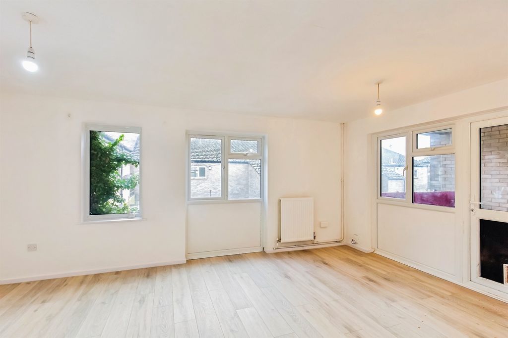 Additional image 3 of 3 bed maisonette for saleRipley Walk, Corby NN18