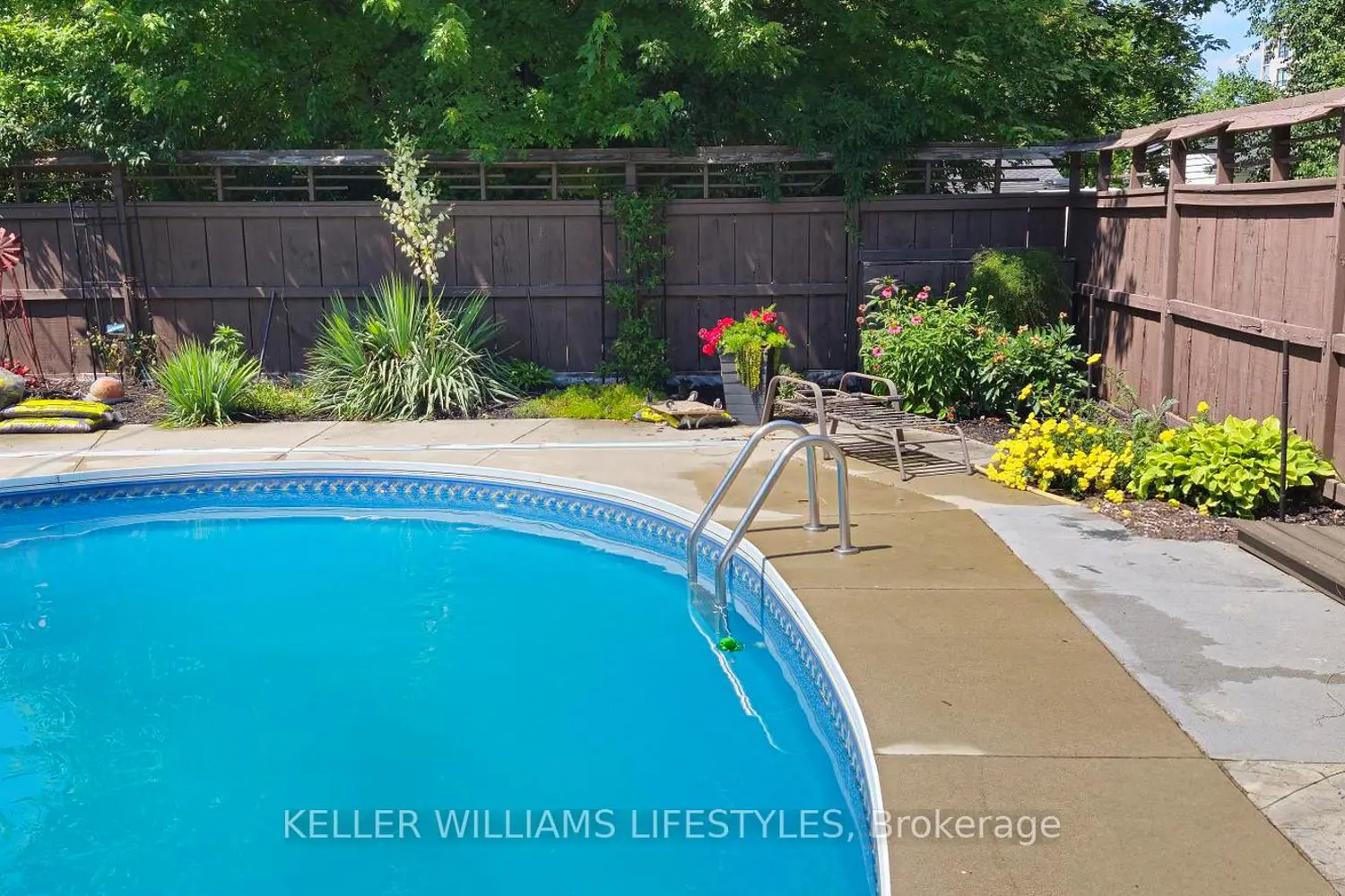 345 Glenrose Drive