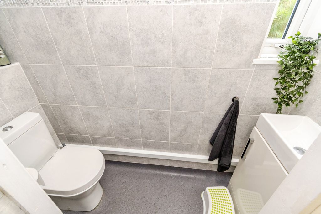 Additional image 6 of 3 bed terraced house for saleHyde Close, Shirley, Southampton, Hampshire SO15