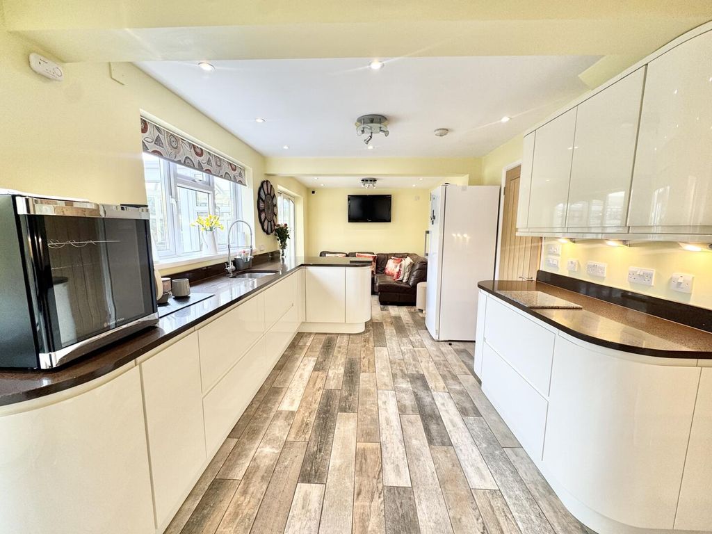 Additional image 5 of 4 bed detached house for saleBurnham Drive, Whetstone, Leicester LE8