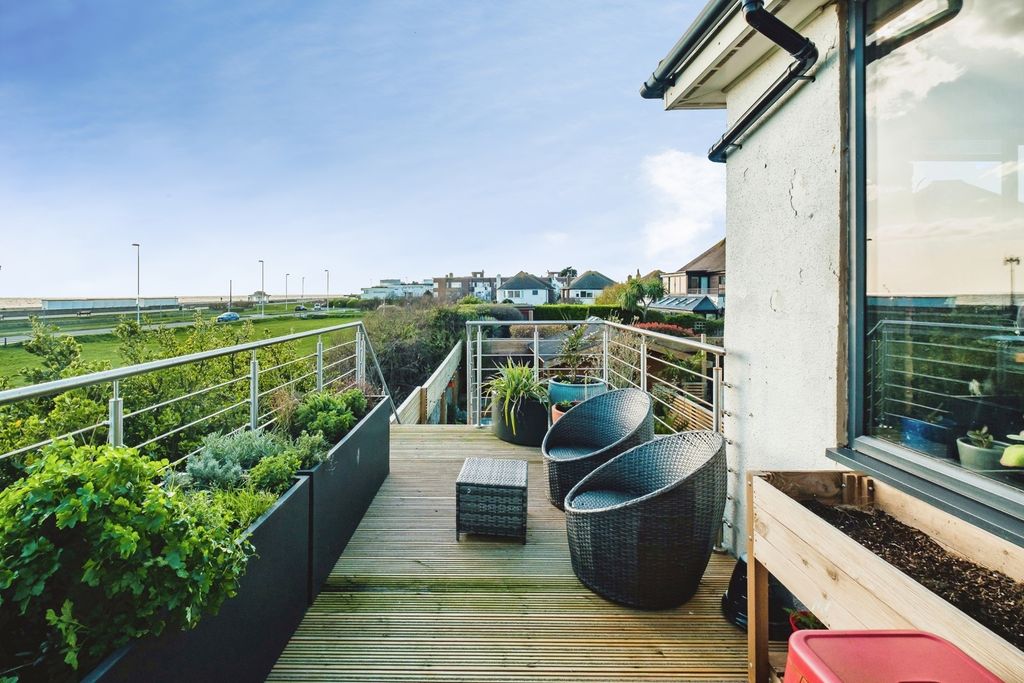 Additional image 13 of 5 bed detached house for saleAnscombe Road, Worthing, West Sussex BN11