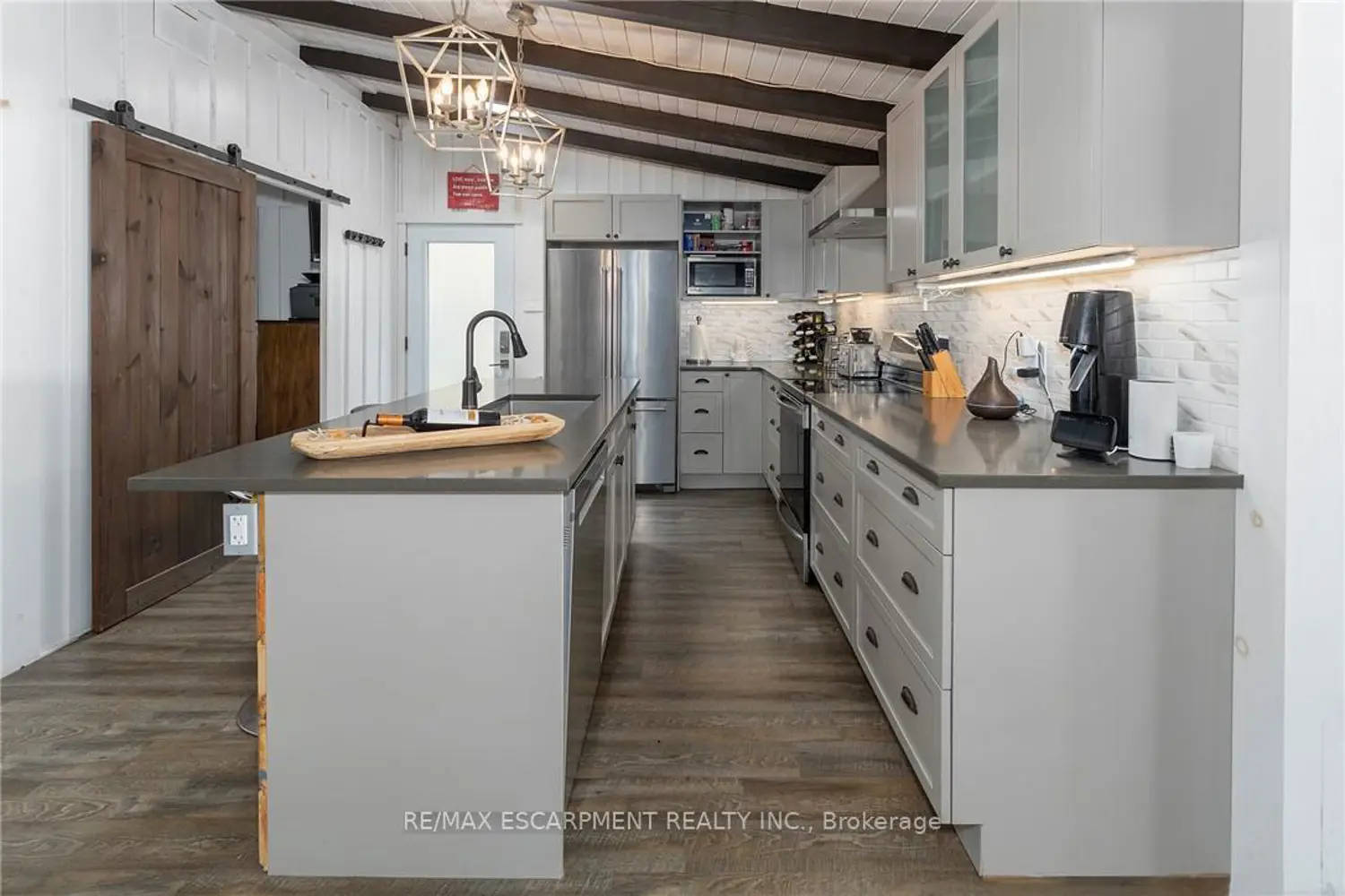 Additional image 7 of 577 Edgewater Place