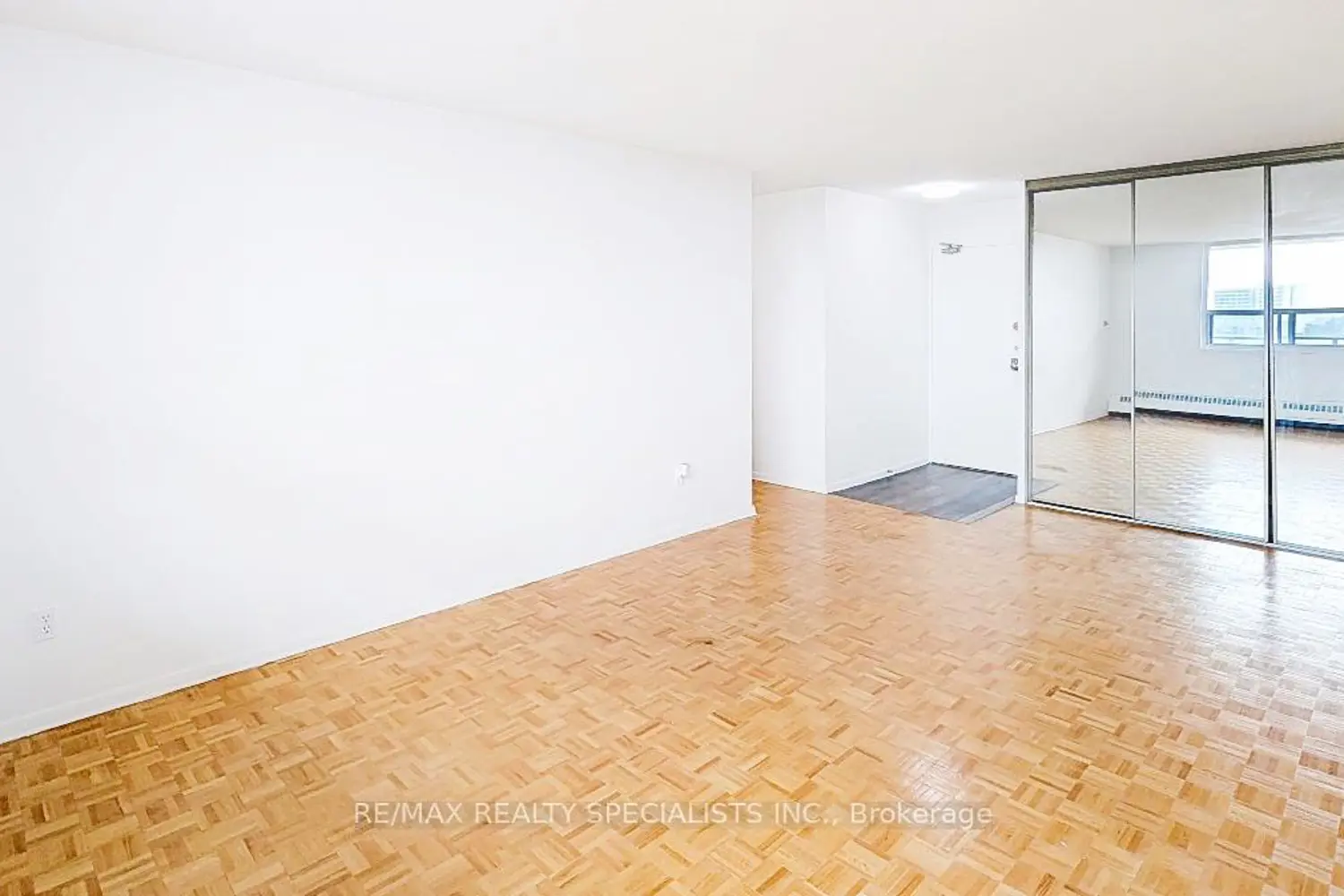 Additional image 3 of 180 Markham Road 1201