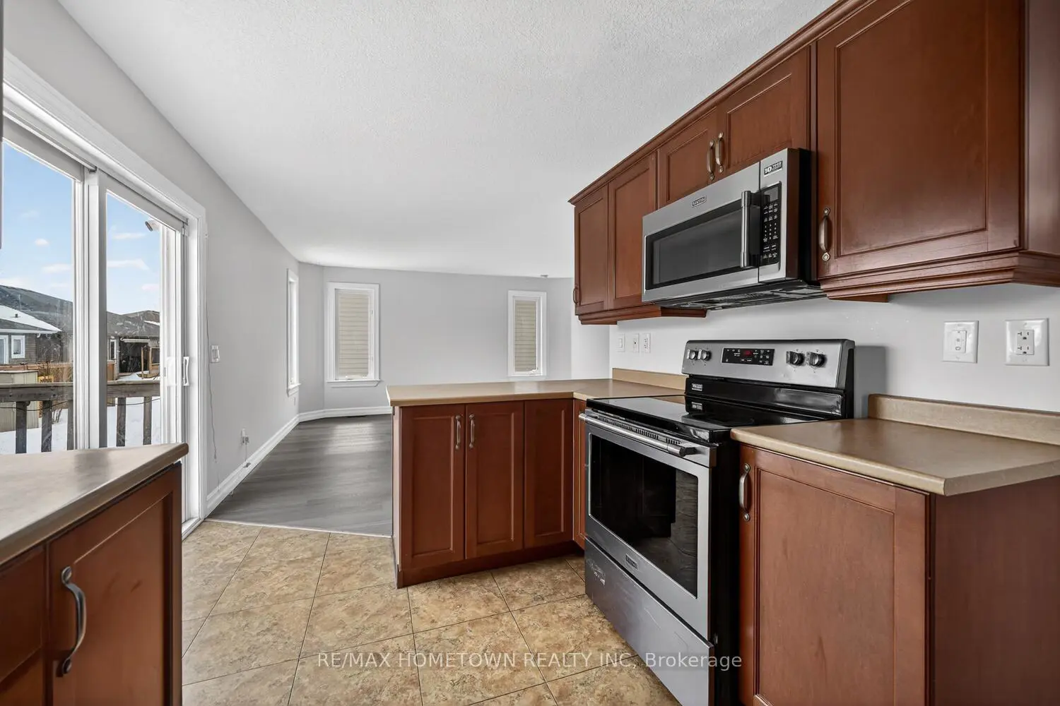 Additional image 5 of 1147 Mcclure Crescent