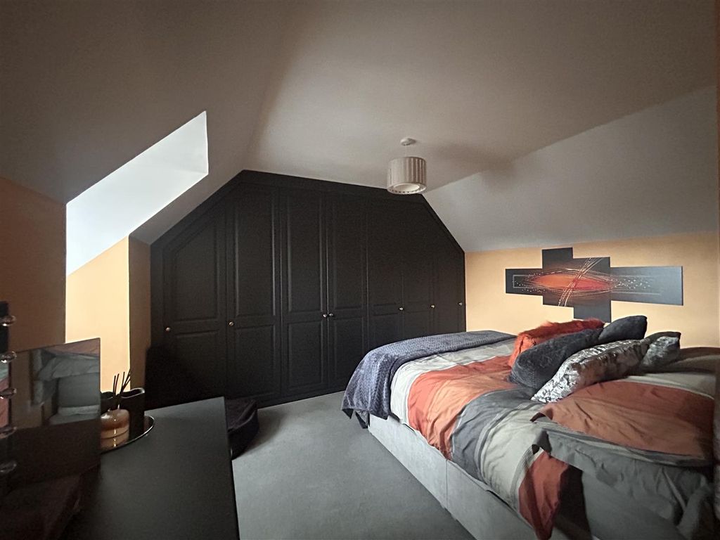 Additional image 12 of 4 bed detached house for saleHine Close, Gillingham SP8
