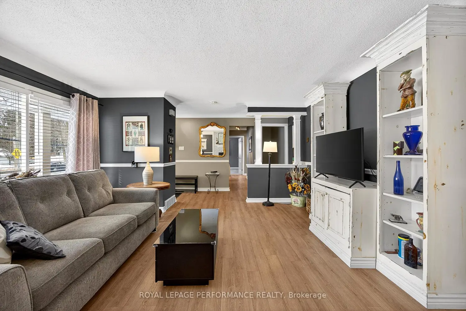 3864 Carp Road photo 2