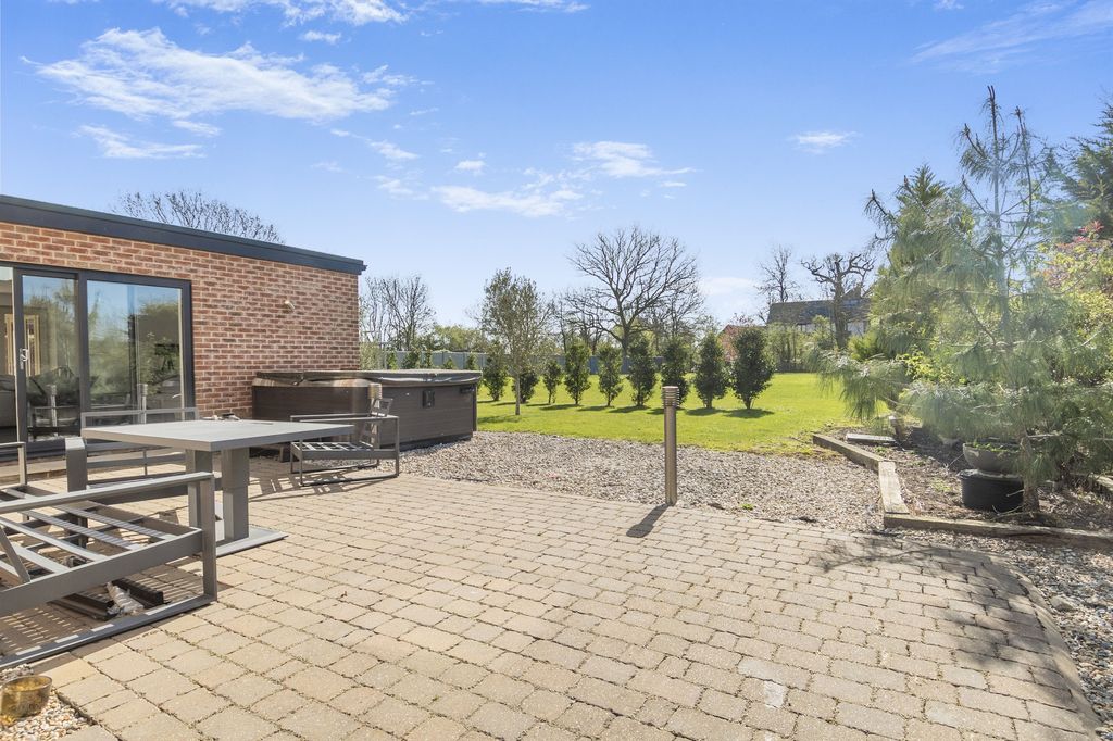 Additional image 18 of 6 bed detached house for saleNorwich Common, Wymondham NR18