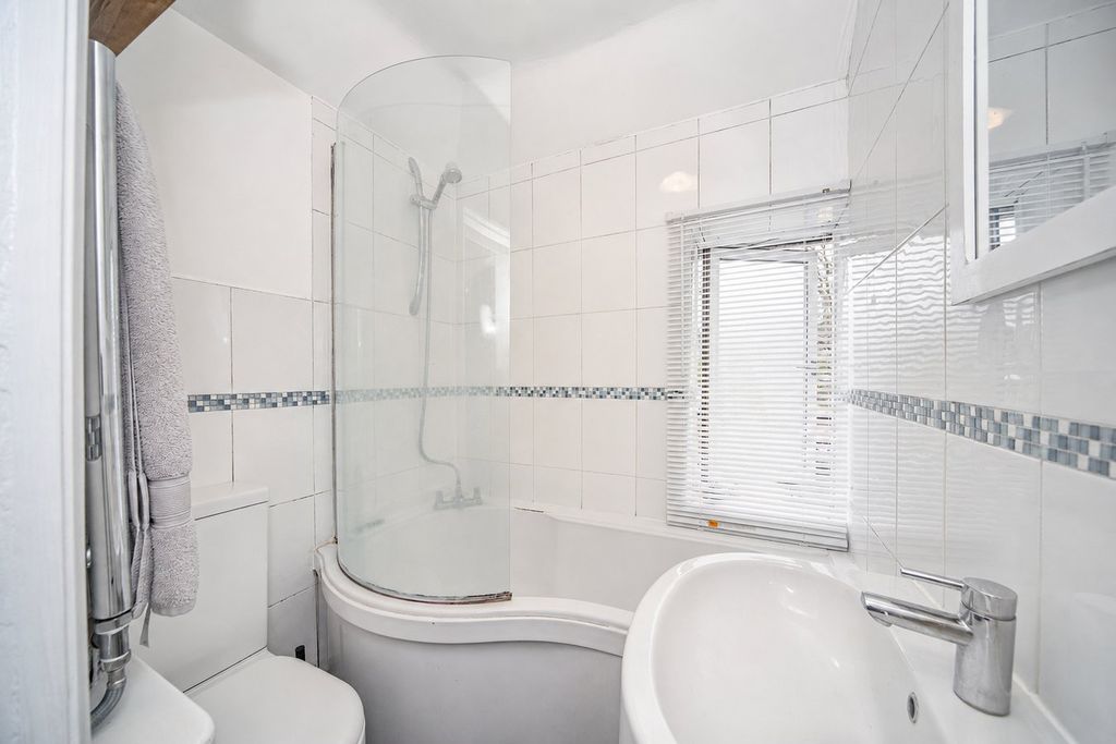 Additional image 12 of 2 bed terraced house for saleOuter Circle, Southampton SO16