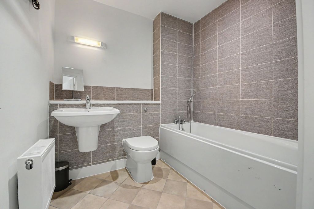 Additional image 14 of 3 bed terraced house for saleLaxton Close, Sholing SO19