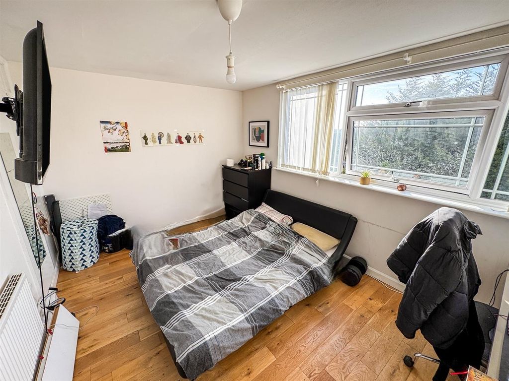 Additional image 21 of 4 bed town house for saleCarron Close, Corby NN17