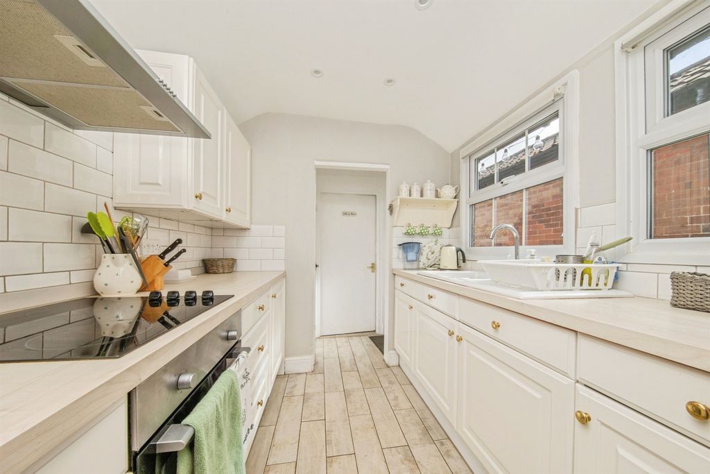 Additional image 6 of 3 bed terraced house for saleBeaconsfield Road, Woodbridge IP12