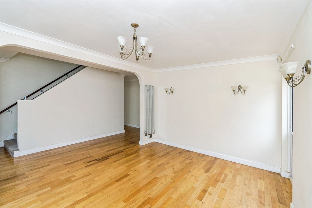 Additional image 4 of 4 bed detached house for saleHill Lane, Southampton SO15