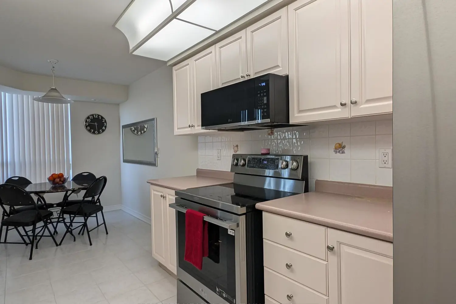 Additional image 8 of 228 Bonis Avenue 1703