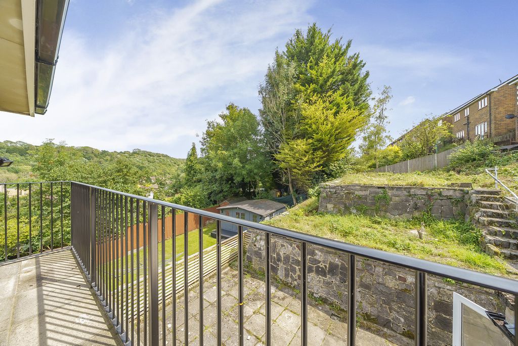 Additional image 23 of 3 bed detached house for saleNew Barn Lane, Whyteleafe CR3