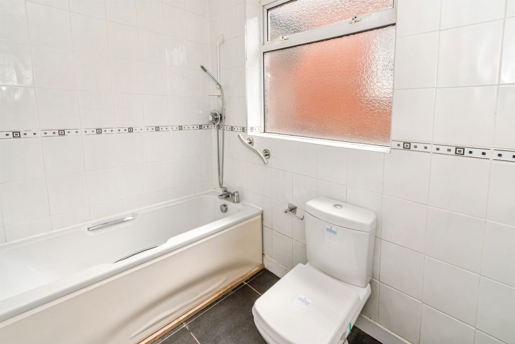 Additional image 26 of 4 bed detached house for saleHill Lane, Southampton SO15