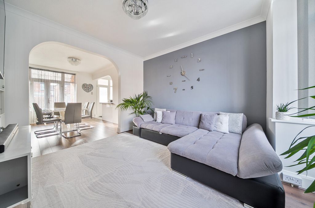 Additional image 9 of 3 bed semi-detached house for saleInhurst Road, Portsmouth, Hampshire PO2