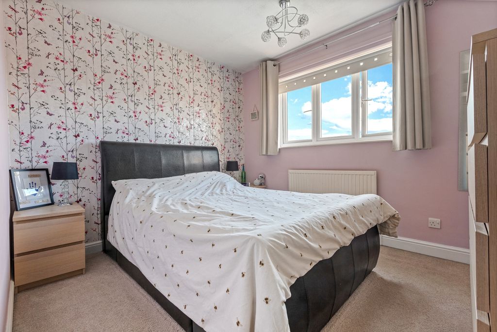 Additional image 8 of 2 bed semi-detached house for saleBarge Close, Wigston, Leicestershire LE18