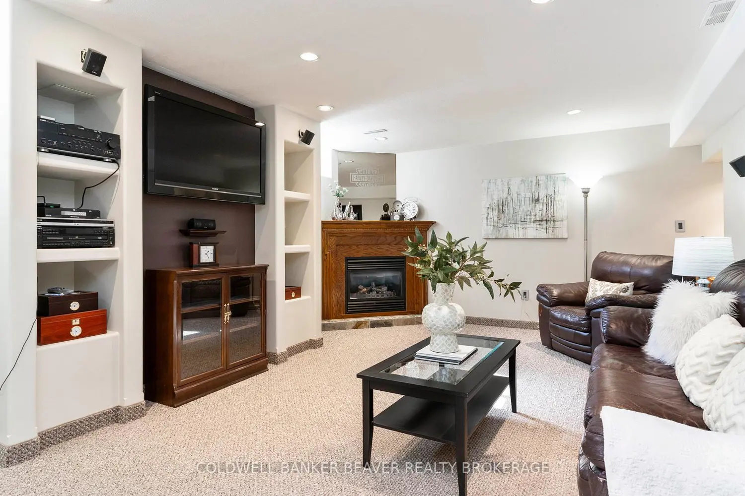 Additional image 4 of 1677 Devos Drive