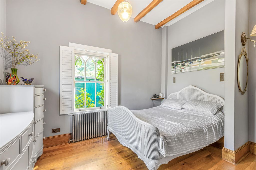 Additional image 13 of 3 bed cottage for saleRichmond Park, Richmond TW10