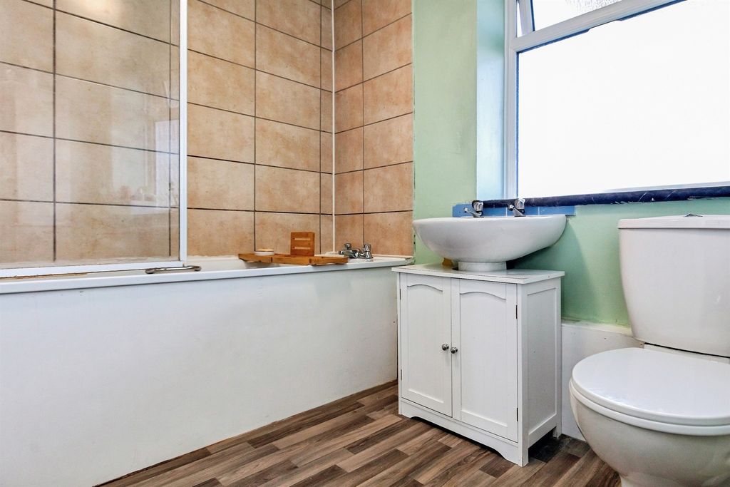 Additional image 7 of 3 bed maisonette for saleElizabeth Street, Corby NN17
