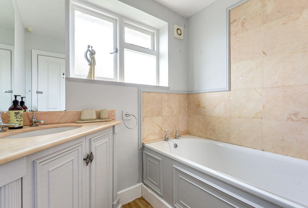 Additional image 14 of 5 bed semi-detached house for saleDownfield, Worcester Park KT4