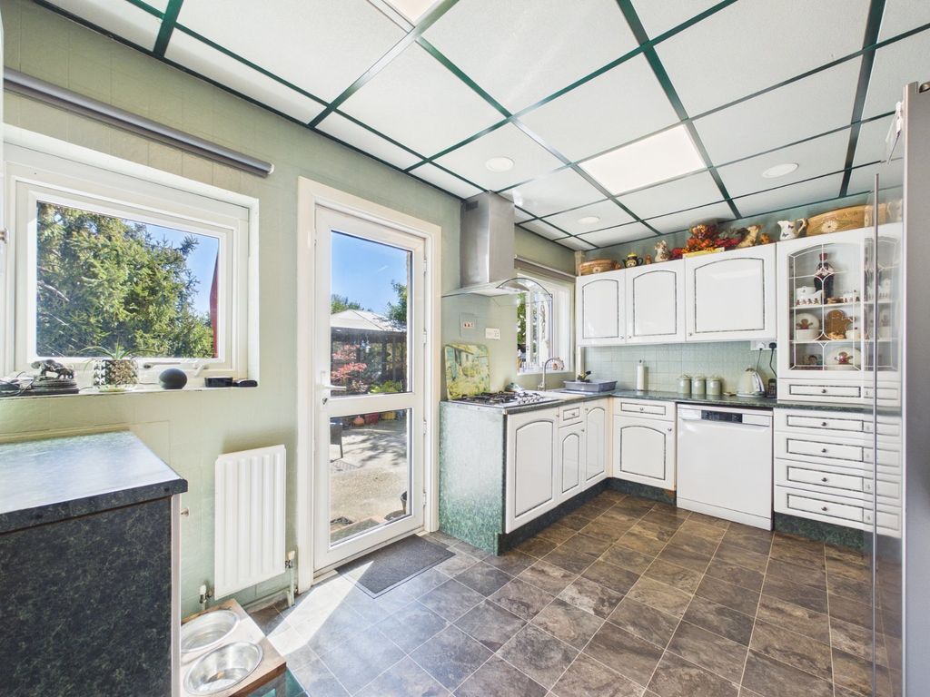 Additional image 12 of 3 bed detached house for saleClockhouse Lane, Ashford, Surrey TW15