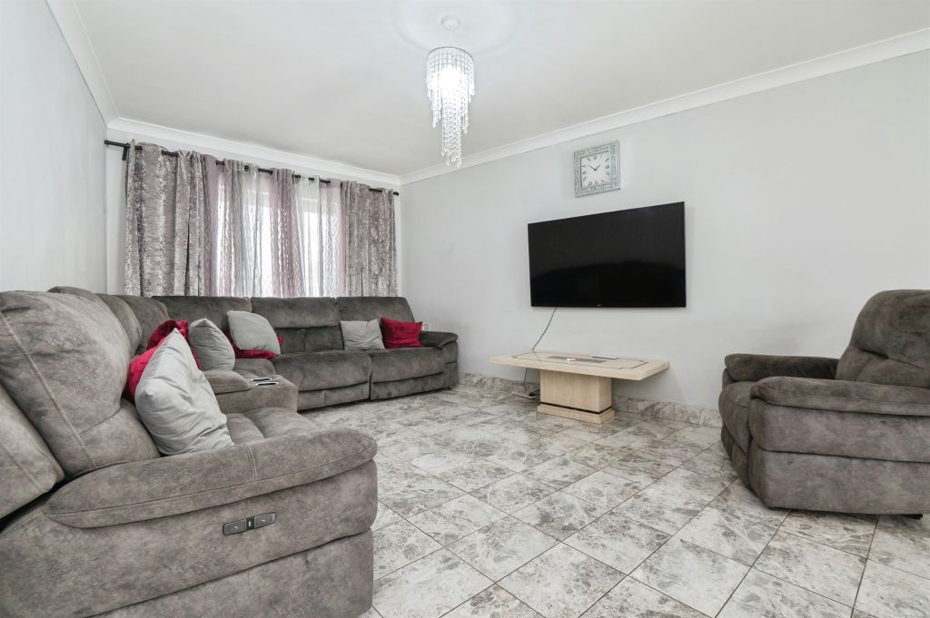 Additional image 2 of 3 bed end terrace house for saleLumpy Lane, Southampton SO14