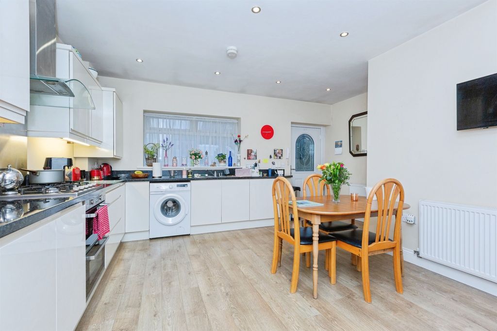 Additional image 9 of 2 bed detached bungalow for saleKirkby Road, Barwell, Leicester LE9