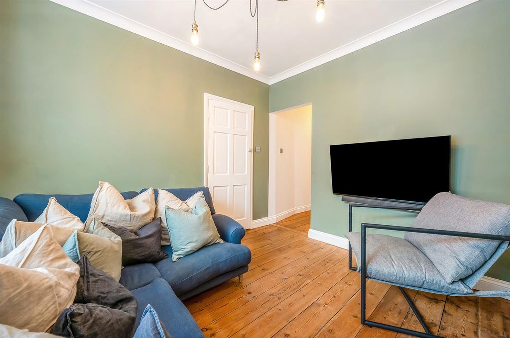 Additional image 3 of 1 bed maisonette for saleBrassey Road, Winchester SO22