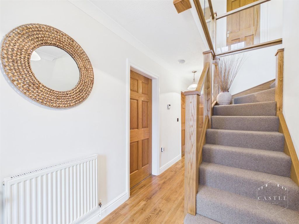 Additional image 6 of 5 bed detached house for saleLychgate Close, Burbage, Hinckley LE10