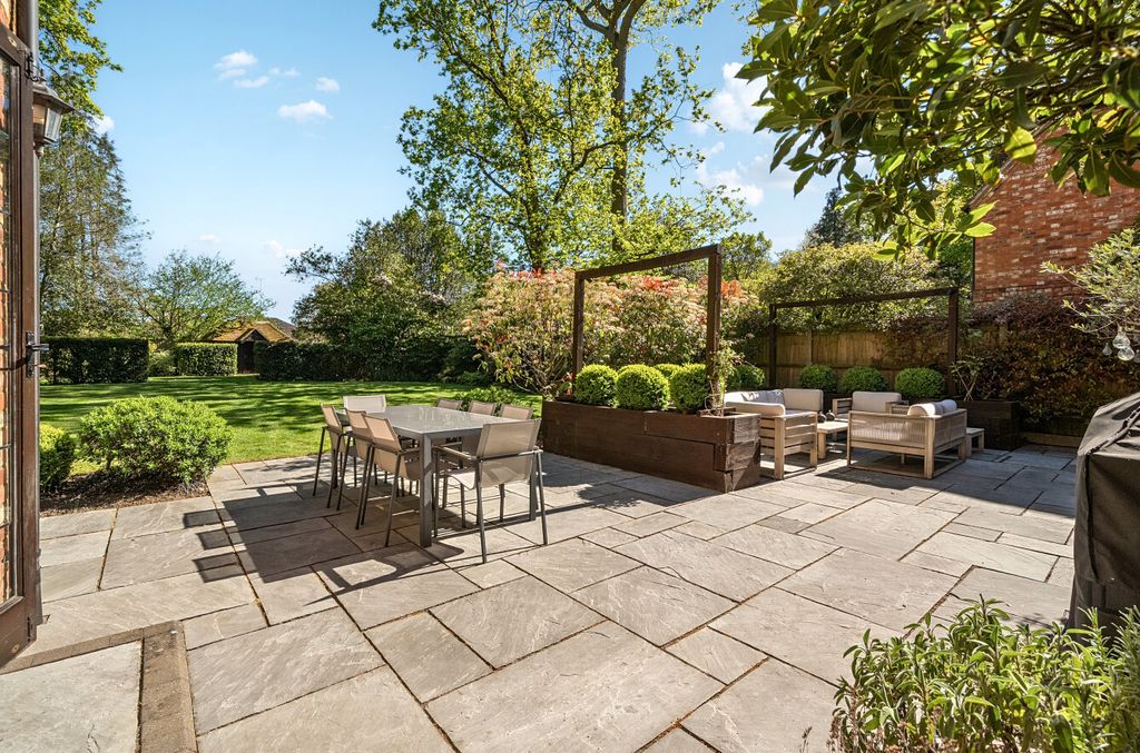 Additional image 27 of 5 bed detached house for saleRoundabout Lane, Winnersh, Wokingham RG41
