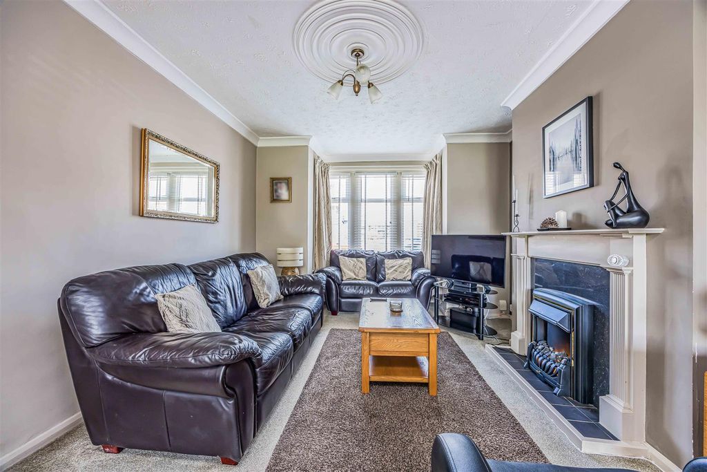 Additional image 7 of 3 bed semi-detached house for saleBaffins Road, Portsmouth PO3