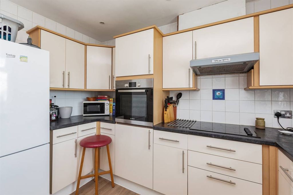 Additional image 4 of 2 bed flat for saleTankerton Road, Tankerton, Whitstable CT5