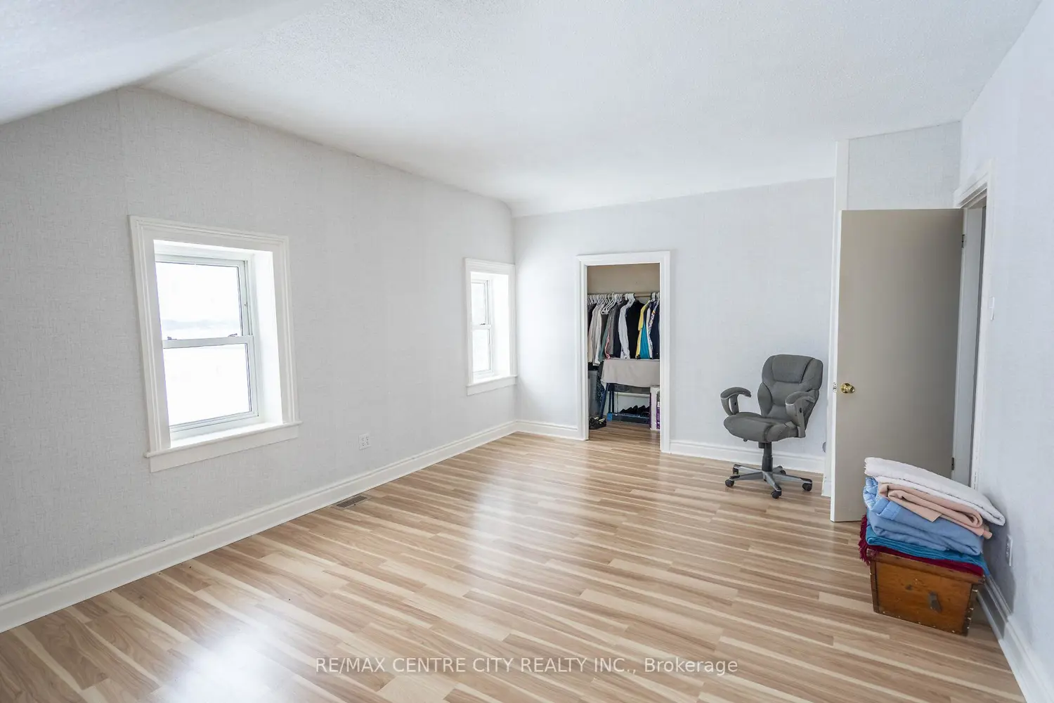 Additional image 13 of 413 Ellis Avenue