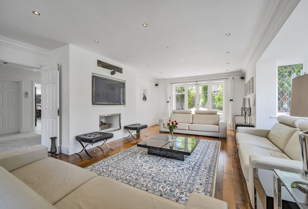 Additional image 5 of 5 bed detached house for saleThe Denningtons, Worcester Park, Surrey KT4