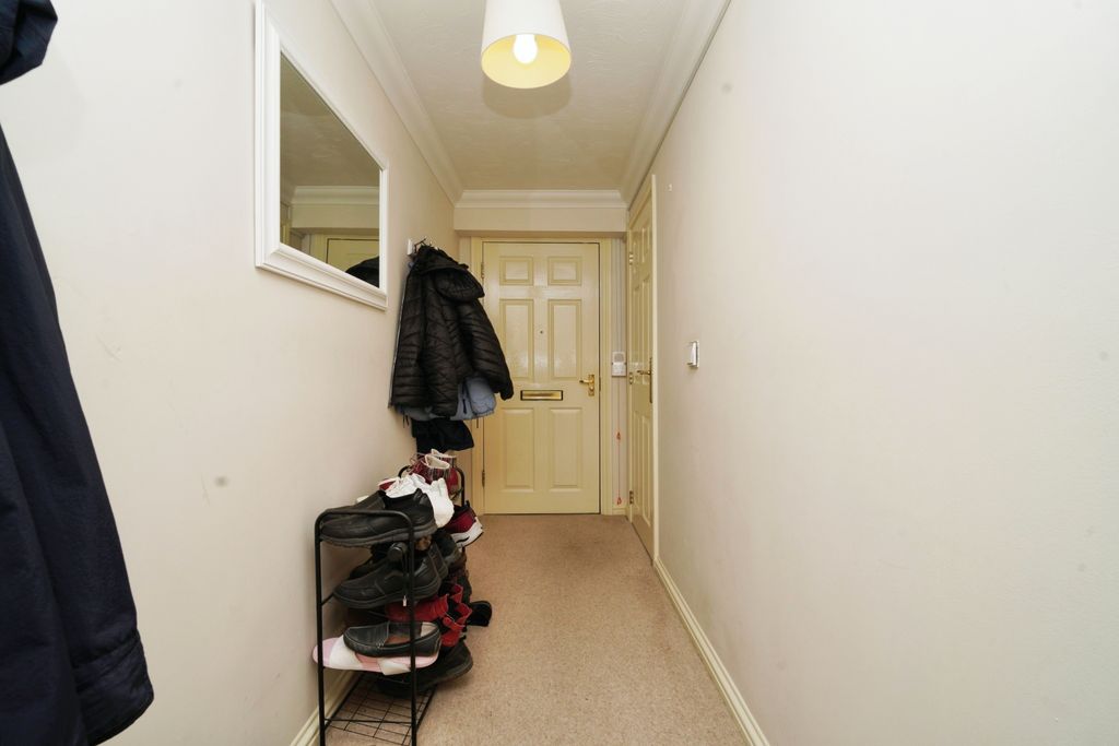 Additional image 16 of 1 bed flat for saleHighfield Lane, Southampton, Hampshire SO17