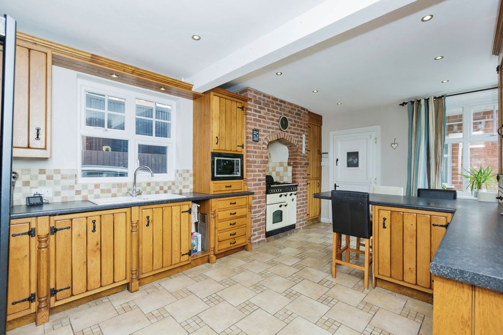 Additional image 8 of 4 bed detached house for saleLutterworth Road, Blaby LE8