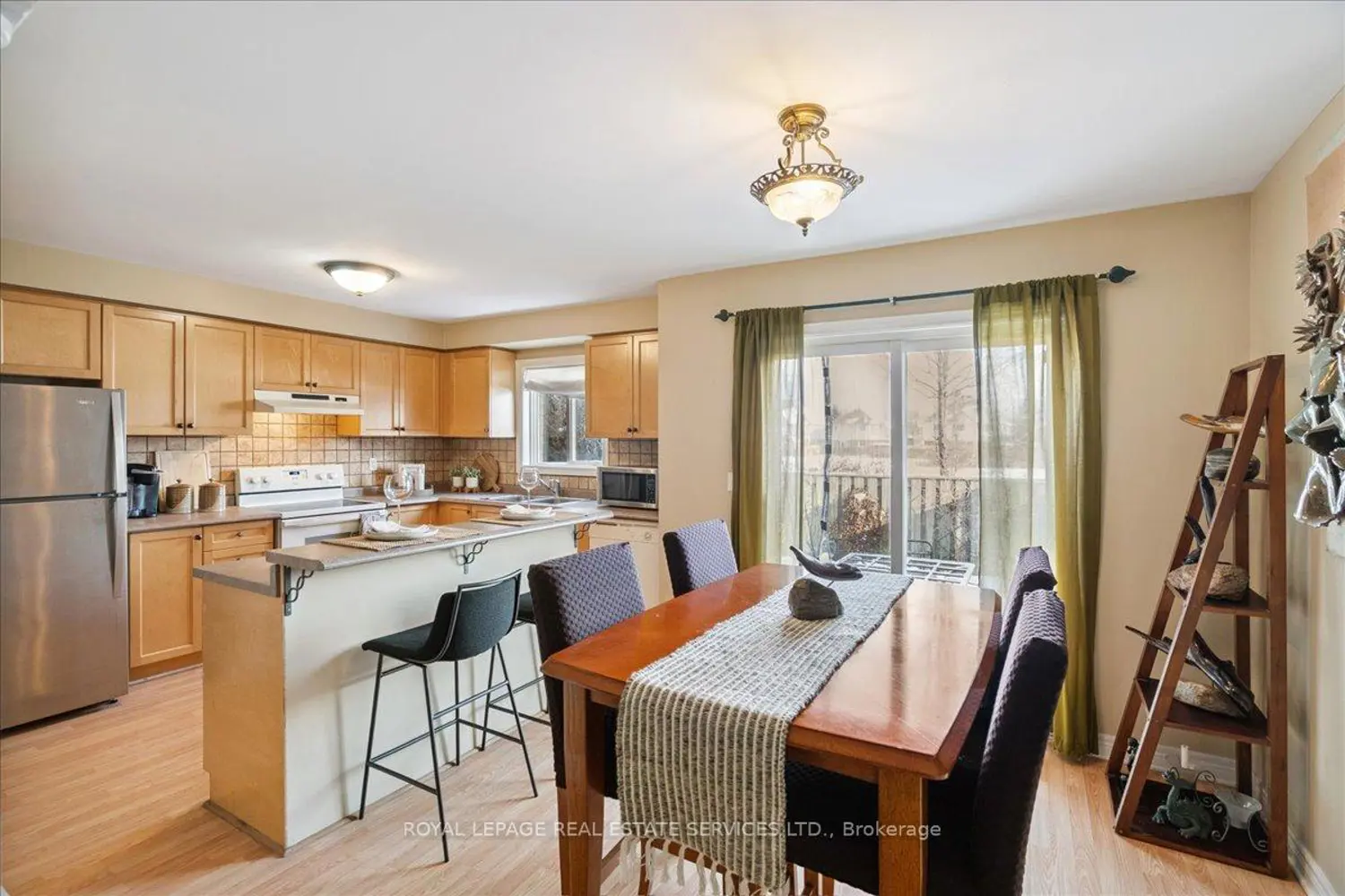 Additional image 3 of 2871 Darien Road 14