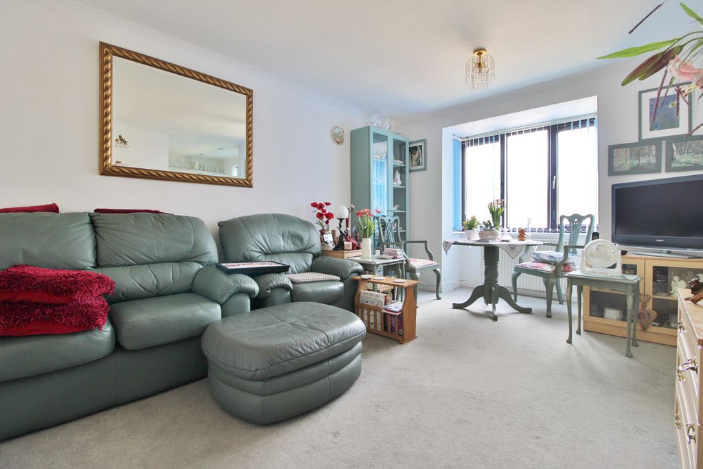 Additional image 6 of 1 bed property for saleOld Canal, Southsea PO4