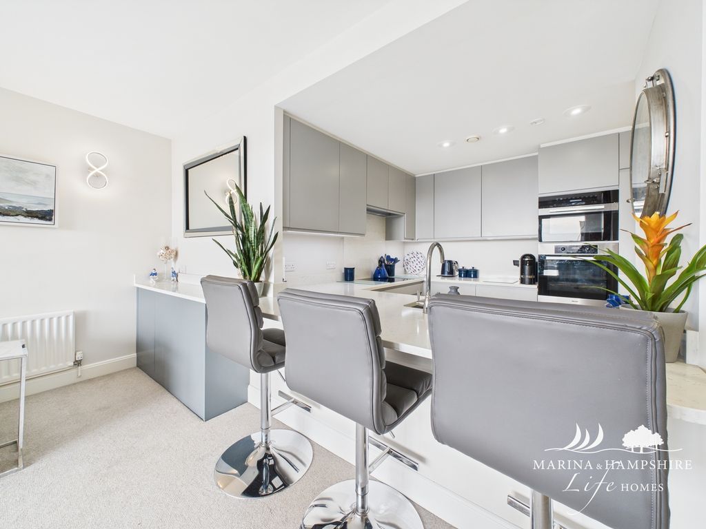 Additional image 8 of 1 bed flat for saleOyster Quay, Port Way, Port Solent PO6