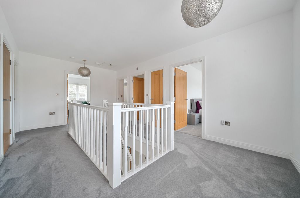 Additional image 18 of 5 bed detached house for saleDowles Barn Close, Barkham, Wokingham RG41