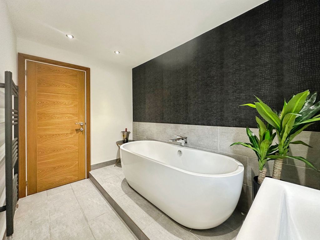 Additional image 58 of 4 bed detached house for saleCheswell Close, Compton, Wolverhampton WV6